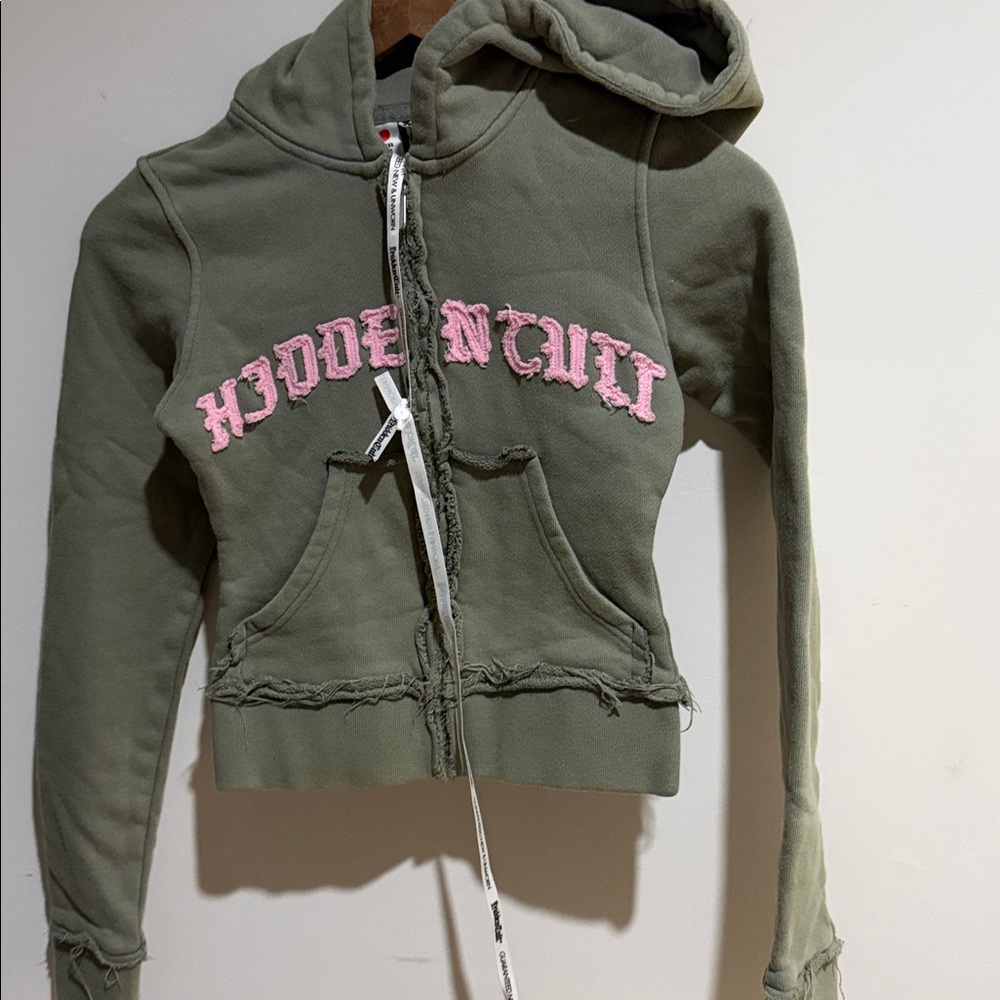 Hidden cult Joggers with Pink Accents XS brand New in pair - Picture 15 of 17
